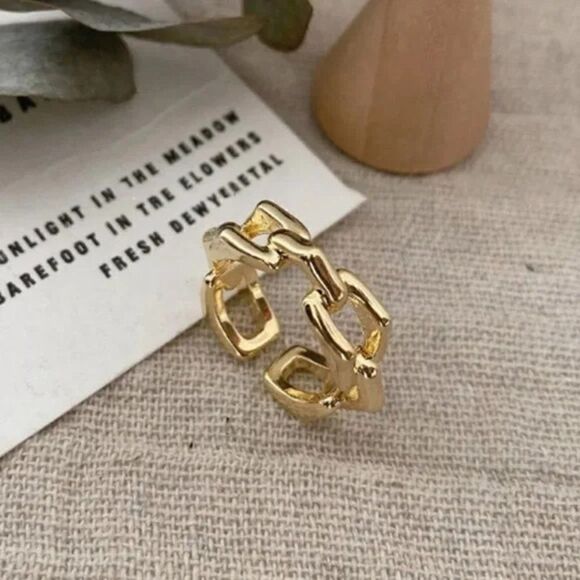 ⭐️#29A New Gold over 925 Sterling Silver Geometric Ring - Picture 3 of 6